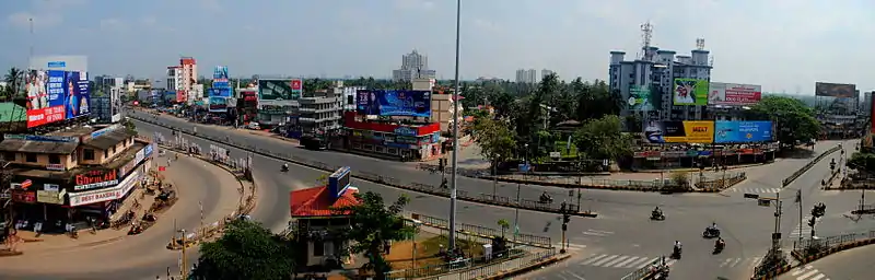 Vyttila Junction in 2013 - A harthal day view